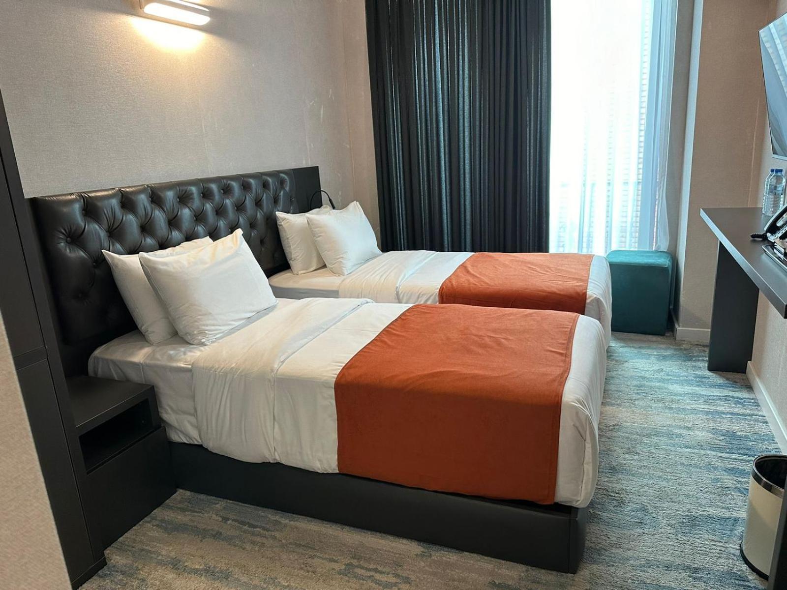 M 1 T Hotel Tbilisi Exterior photo