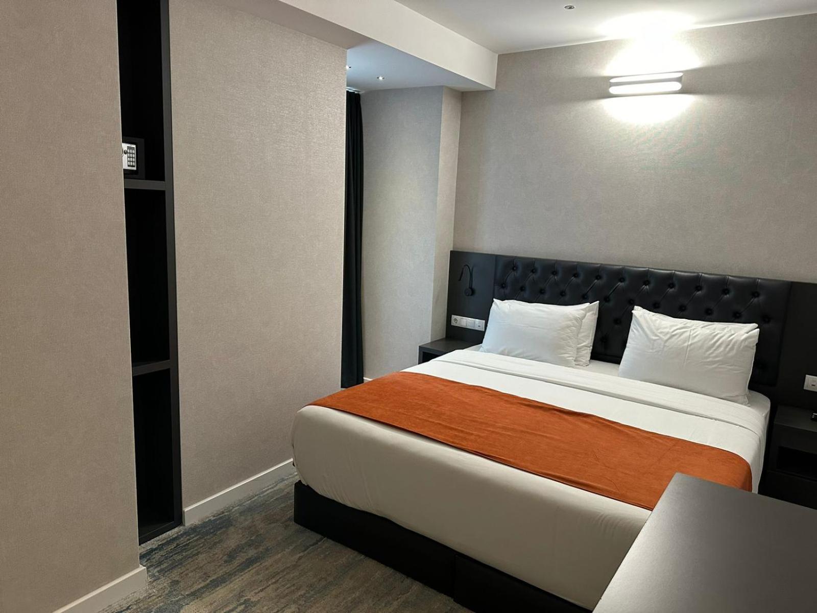 M 1 T Hotel Tbilisi Exterior photo