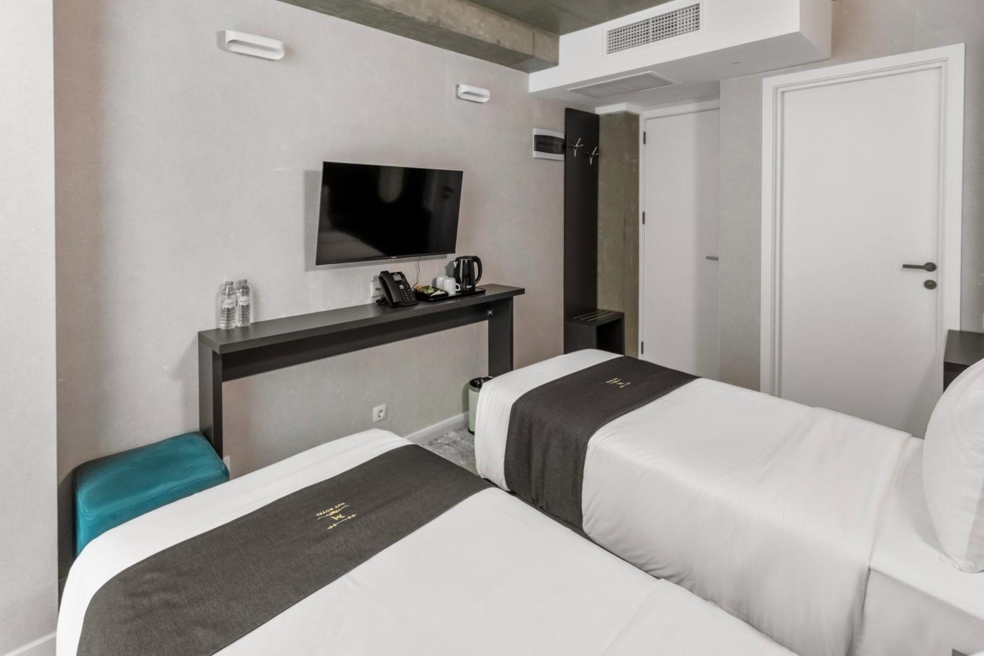 M 1 T Hotel Tbilisi Exterior photo