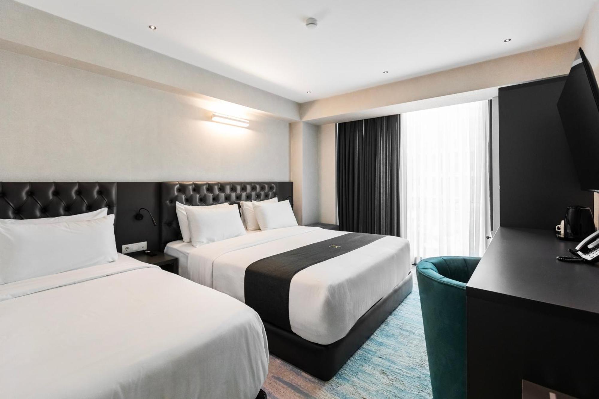M 1 T Hotel Tbilisi Exterior photo