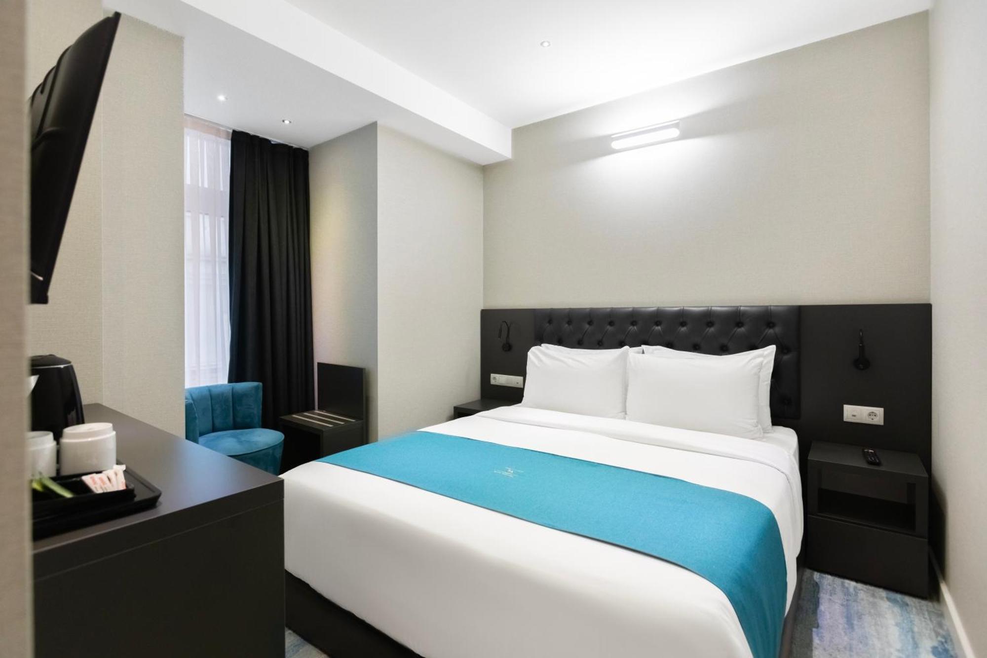 M 1 T Hotel Tbilisi Exterior photo